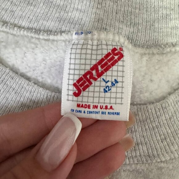 Lot of 2 Vintage Sweatshirts L – Hanes Floral & Russell Grandpa – USA Made - Picture 15 of 16